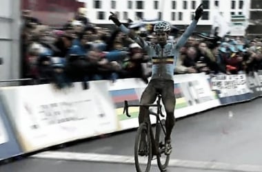 Van Aert vence en Bieles y se proclama Campeón del Mundo