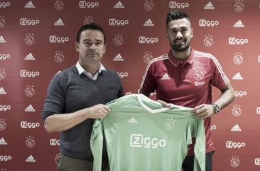 Van Leer refuerza el arco del Ajax