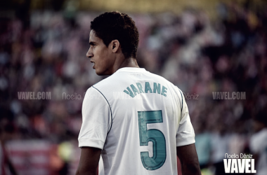 Varane se estrena como capitán