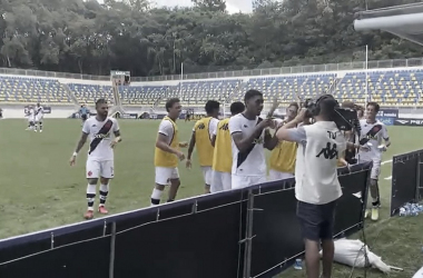 Em mais uma atuação sufocante, Vasco goleia Joinville e avança na Copinha