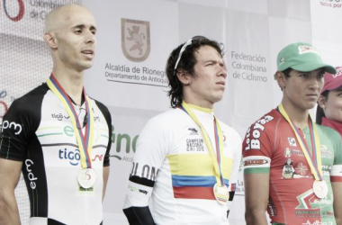 Rigoberto Urán, en lo más alto del podio del Campeonato Nacional en contrarreloj