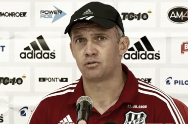 Eduardo Baptista lamenta derrota para Fluminense: "Não fomos felizes hoje"