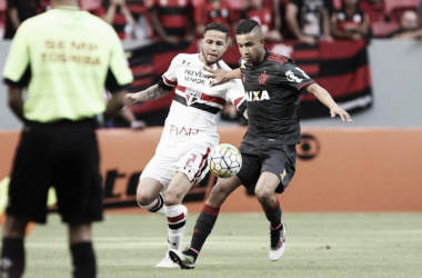 Em situações distintas, São Paulo e Flamengo se enfrentam no Morumbi