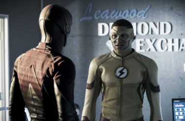 CRÍTICA: The Flash 03x10 - Borrowing Problems from the Future