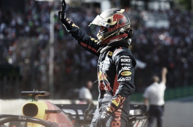 Verstappen se impone en una entretenida Sprint en Interlagos