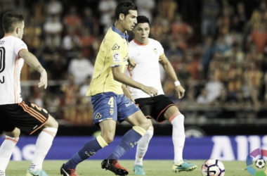 Las Palmas vence en la jornada inaugural de Primera quince años después