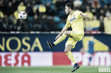 Víctor Ruiz debuta como goleador en el Villarreal