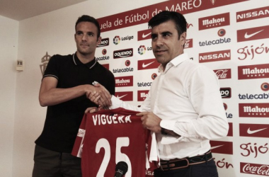 Borja Viguera busca resurgir en el Sporting de Gijón
