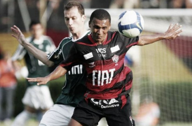 Palmeiras recebe Vitória buscando reassumir a liderança do Campeonato Brasileiro