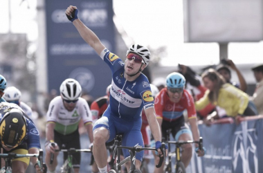 Elia Viviani se lleva la segunda etapa del Tour de Dubai