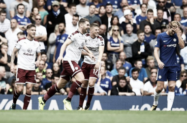 Premier League, avvio shock per il Chelsea: il Burnley espugna Stamford Bridge per 3-2