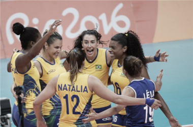 Brasil vence Rússia e encontra com a China nas quartas do vôlei feminino