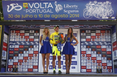 La Vuelta a Portugal da comienzo con Víctor de la Parte como primer líder
