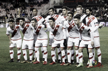 Rayo y River, hermanados por una franja