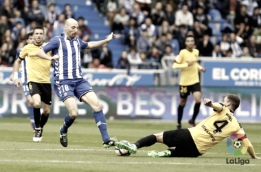 El Alavés respira y deja al Málaga con la moral muy tocada