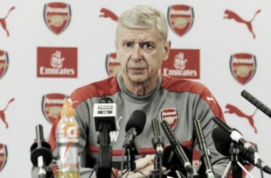 Wenger: “Hay una gran plantilla y no surge la necesidad de comprar”