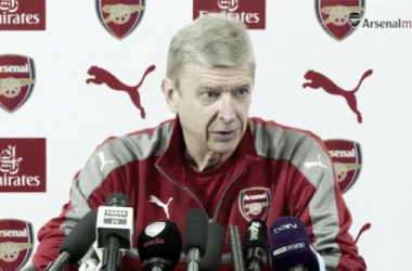 Wenger: “La prioridad para nosotros es quedar entre los cuatro primeros”