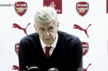 Wenger: “No tenemos garantiza estar entre los cuatro primeros y tenemos que luchar por eso”