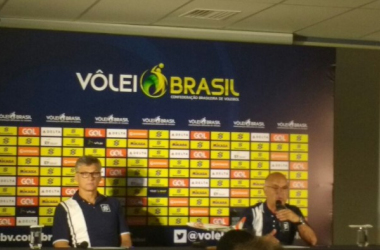 Dal Zotto é apresentado como novo técnico da seleção de vôlei e evita comparação com Bernardinho