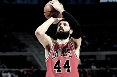 Bulls trocam Mirotic com Pelicans por três jogadores e escolha de draft