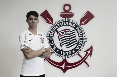 Olho no chileno: Corinthians anuncia contratação de Ángelo Araos