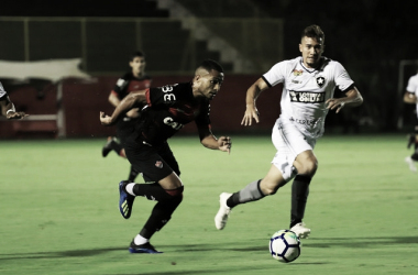 Em jogo de sete gols, Botafogo bate Vitória no Barradão e se afasta do Z-4