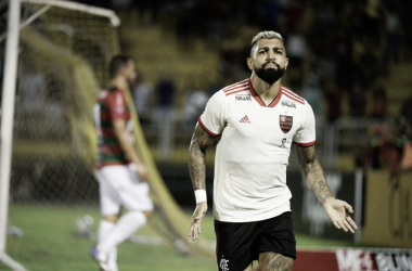 Sem dificuldades, Flamengo bate a Portuguesa-RJ em Volta Redonda