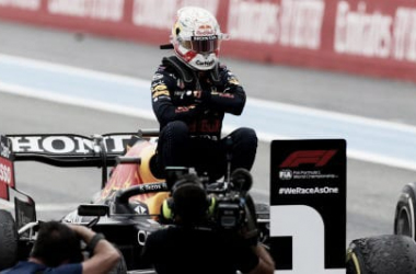 Red Bull y Verstappen se la devuelven a Mercedes y Hamilton