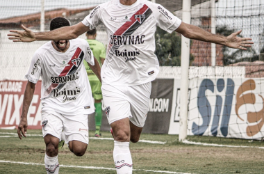 Edson Cariús celebra primeiro gol no retorno ao Ferroviário e projeta duelo contra Manaus