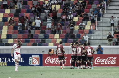 González se lamenta por el primer gol de Central Córdoba. (Foto: LIGA PROFESIONAL)