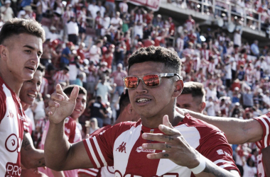 Imanol Machuca festeja el primer gol del partido. (Foto: Unión)