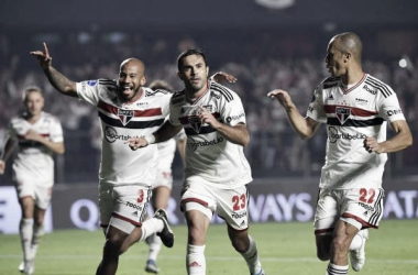 São Paulo goleia Universid Católica e avança às quartas de finais da Copa Sul-Americana