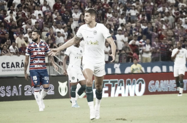 Gol e melhores momentos de Goiás 0 x 1 Fortaleza pelo Campeonato Brasileiro