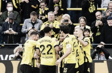 Borussia Dortmund atropela Stuttgart e se recupera na Bundesliga