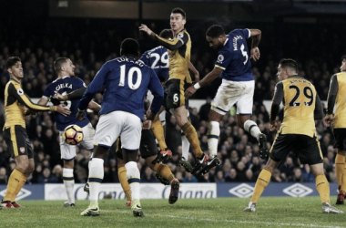 Las cabezas de Coleman y Williams cortan la racha Gunner