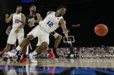 Score Gonzaga Bulldogs 52-66 Duke Blue Devils in 2015 NCAA Tournament Elite Eight