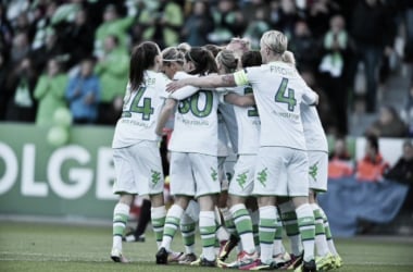 VfL Wolfsburg Frauen 4-0 1. FFC Frankfurt: Wolves secure sizeable first-leg lead