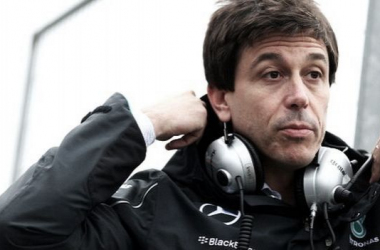 Mercedes apanhada de surpresa pela Ferrari, admite Wolff
