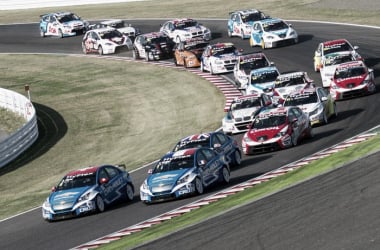 FIA WTCC - Rob Huff vince l&#039;opening race al Paul Ricard