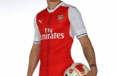 Granit Xhaka est un Gunner désormais (Crédit : Twitter @Arsenal)