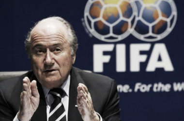 Blatter: “La organización del Mundial va con retraso”