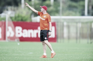 Zago vibra com goleada do Internacional sobre Oeste: "Equipe vem se encontrando"