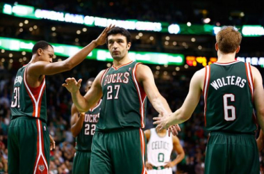 Pachulia captura 18 rebotes ofensivos, pero los Bucks caen ante los Nets