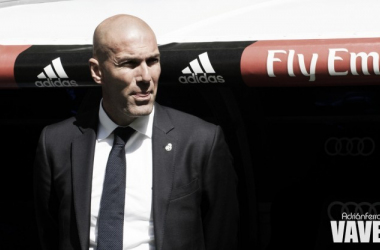 Zidane assegura permanência de James Rodríguez no Real Madrid: "Vai ficar"