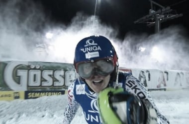 Sci alpino - Shiffrin sbaglia ed esce, Zuzulova al comando