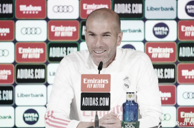Zidane: “El VAR ha hecho mejorar el fútbol, pero se tienen que aclarar las cosas en jugadas concretas"
