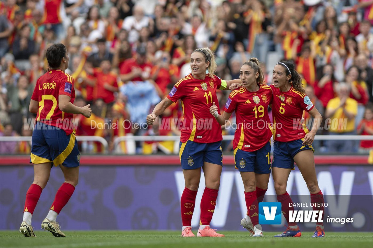 Carte Collector Topps Aitana Bonmati & Alexia Putellas - FC Barcelona 125 Anniv, édition 2024-25