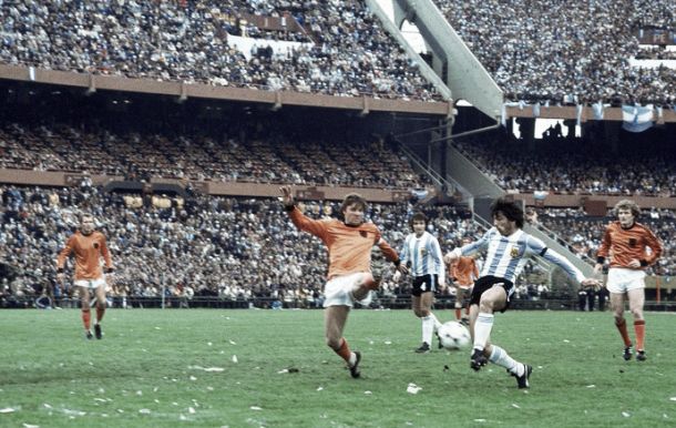 Holanda x Argentina: um triunfo para ficar na história