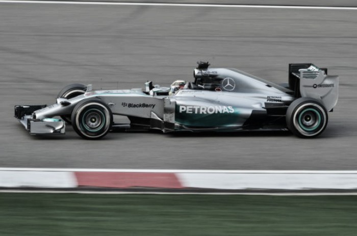 Formula 1 - Sfreccia Hamilton nelle prime prove libere in Austria