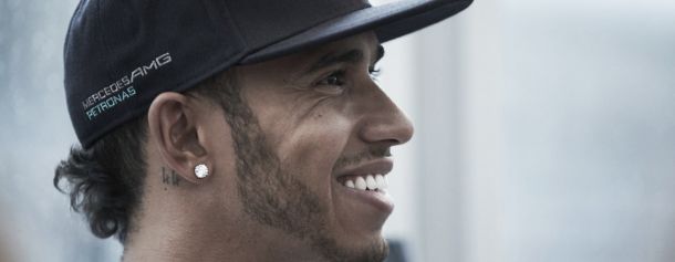 Lewis Hamilton: "El ritmo es bueno, pero los neumáticos van a sufrir"